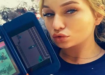realzoieburgher - OnlyFans Leaked Free Thumbnail Picture - #OtKUacwP2a