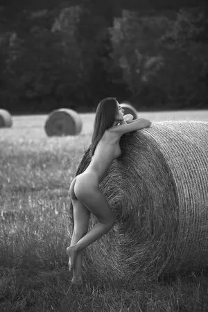 Rebecca Bagnol OnlyFans Leaked Free Thumbnail Picture - #Em7n9ZOdl8
