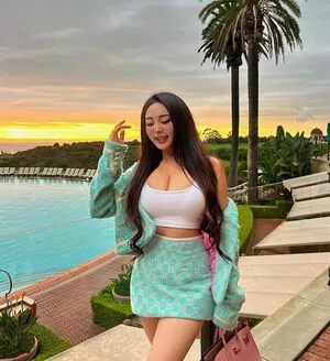 Rebecca Liu OnlyFans Leaked Free Thumbnail Picture - #4Pow8mgd4r