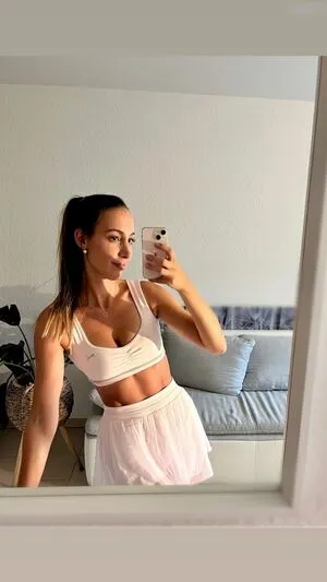 Rebecca Looschelders OnlyFans Leaked Free Thumbnail Picture - #CXSR0Mtqkr