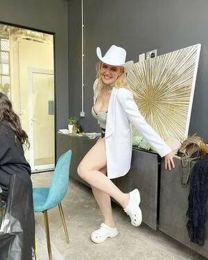 Rebecca Lucy Taylor OnlyFans Leaked Free Thumbnail Picture - #00uiFUcXBi