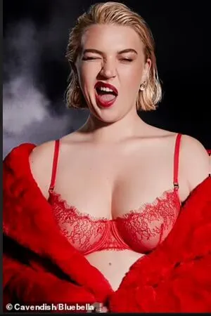 Rebecca Lucy Taylor OnlyFans Leaked Free Thumbnail Picture - #jUJAB8ZHsV