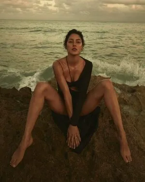 Rebecca Mir OnlyFans Leaked Free Thumbnail Picture - #4hlZEDSLMu