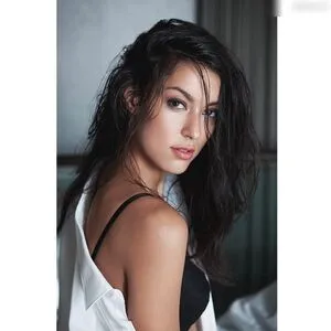 Rebecca Mir OnlyFans Leaked Free Thumbnail Picture - #7nYFvOS8Gj