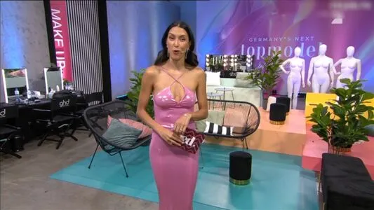 Rebecca Mir OnlyFans Leaked Free Thumbnail Picture - #8E2uR8tAtI