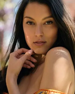 Rebecca Mir OnlyFans Leaked Free Thumbnail Picture - #DmZjsUyZEC