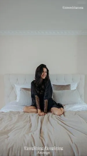 Rebecca Mir OnlyFans Leaked Free Thumbnail Picture - #FU5VkMSZSq