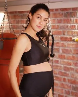 Rebecca Mir OnlyFans Leaked Free Thumbnail Picture - #JITKmnK3S4