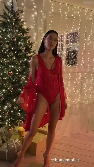 Rebecca Mir OnlyFans Leaked Free Thumbnail Picture - #wKzwDIKQNp