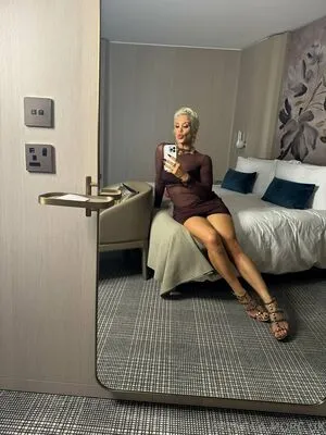 Rebeccamoreuk OnlyFans Leaked Free Thumbnail Picture - #0BQ90V8UA9