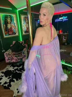 Rebeccamoreuk OnlyFans Leaked Free Thumbnail Picture - #5eWJBd0ave