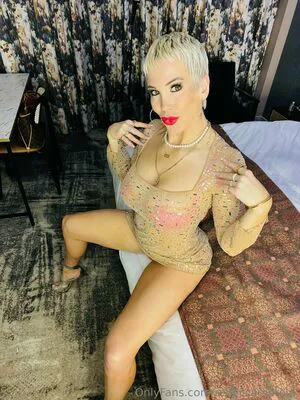 Rebeccamoreuk OnlyFans Leaked Free Thumbnail Picture - #ElMlZKoSnz