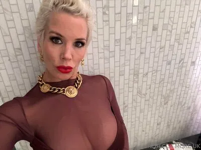 Rebeccamoreuk OnlyFans Leaked Free Thumbnail Picture - #KyDE0P5scb