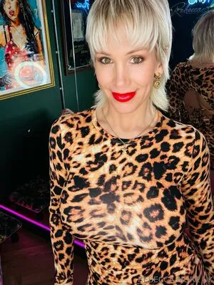 Rebeccamoreuk OnlyFans Leaked Free Thumbnail Picture - #Odtw0bzRl8