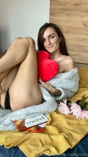 Rebeccawifeyfreee OnlyFans Leaked Free Thumbnail Picture - #Nffcwroau7