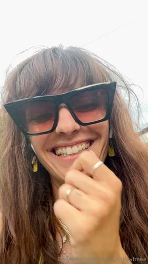 Rebeccawifeyfreee OnlyFans Leaked Free Thumbnail Picture - #Tj3CdszyYT