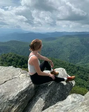 Red Dawn OnlyFans Leaked Free Thumbnail Picture - #TC7MX4L6Y6