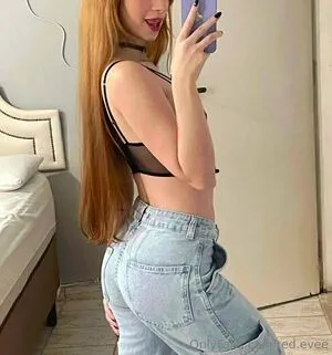 Red Evee OnlyFans Leaked Free Thumbnail Picture - #1Z0273farB