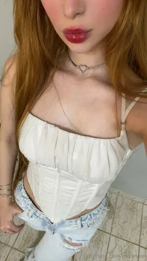 Red Evee OnlyFans Leaked Free Thumbnail Picture - #V3g5Vtls9a