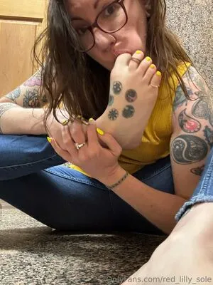 Red Lilly Sole OnlyFans Leaked Free Thumbnail Picture - #DKVf5HWdGN