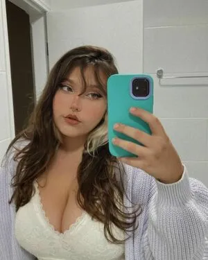 Red Mariana OnlyFans Leaked Free Thumbnail Picture - #BH47umIsaf