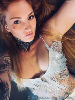 Red Natified OnlyFans Leaked Free Thumbnail Picture - #85at96FNPg