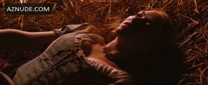 Red Riding OnlyFans Leaked Free Thumbnail Picture - #hsctTHU0Dy