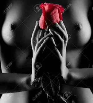Red Rose OnlyFans Leaked Free Thumbnail Picture - #Xm2NFTJjry