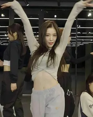 Red Velvet OnlyFans Leaked Free Thumbnail Picture - #IiBQZU6hCM