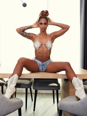 Red Velvet OnlyFans Leaked Free Thumbnail Picture - #kQ2gIna6NC