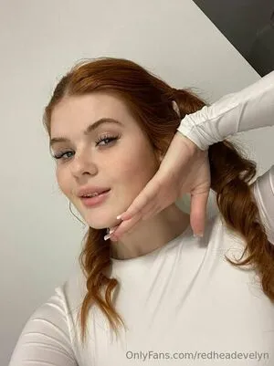 Redheadevelyn OnlyFans Leaked Free Thumbnail Picture - #ys1SwuqBln