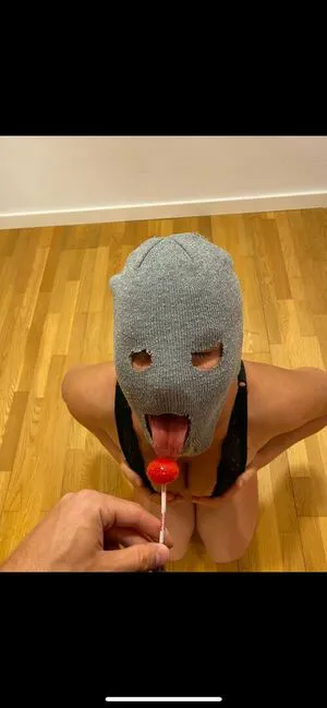 Redmil OnlyFans Leaked Free Thumbnail Picture - #4CWI0RET3y