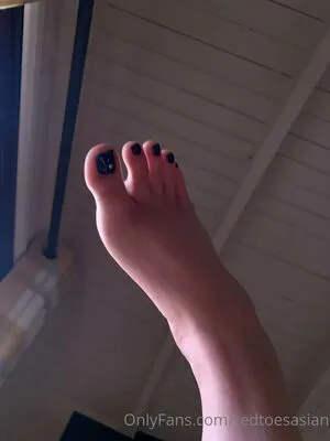 Redtoesasian OnlyFans Leaked Free Thumbnail Picture - #M2I3RzbgzL