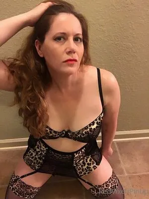Redvixenpinup OnlyFans Leaked Free Thumbnail Picture - #b2K8Wps745