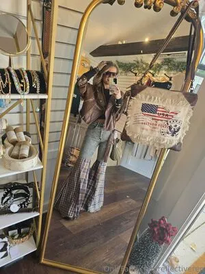 Reflectiveren OnlyFans Leaked Free Thumbnail Picture - #1O6xCPp9nm