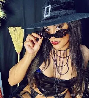 Reina Ts OnlyFans Leaked Free Thumbnail Picture - #2BizZplc4N