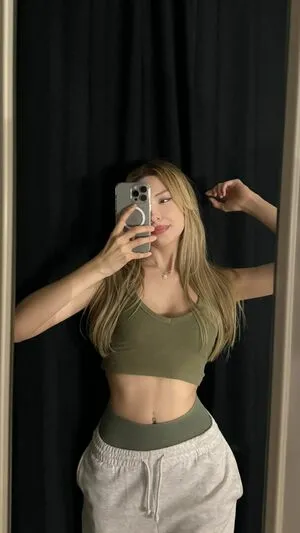 Rellaria OnlyFans Leaked Free Thumbnail Picture - #c8R9v6fD04