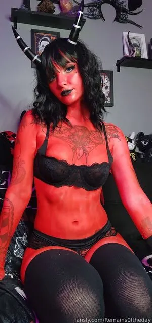 Remains0ftheday OnlyFans Leaked Free Thumbnail Picture - #UnddUzewLu