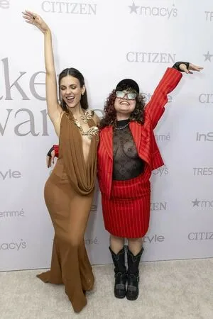 Remi Wolf OnlyFans Leaked Free Thumbnail Picture - #p34dqn170r