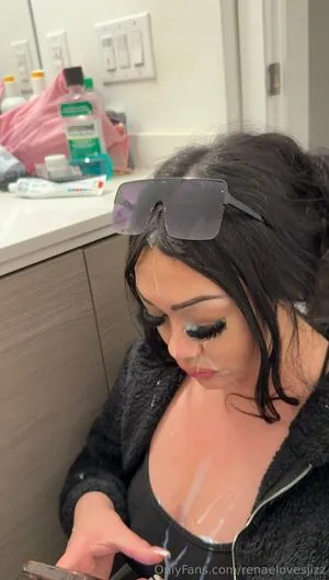 Renaelovesjizz OnlyFans Leaked Free Thumbnail Picture - #ByAkfRd0Cd
