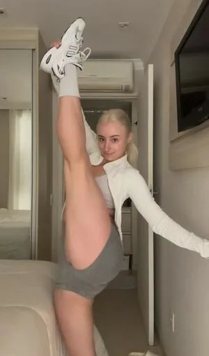 Renata Schneider OnlyFans Leaked Free Thumbnail Picture - #H7wKjG03uC