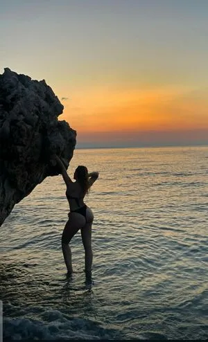 Renata Schozen OnlyFans Leaked Free Thumbnail Picture - #14AAC67hv2