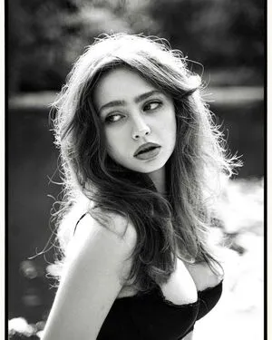 Renatarii OnlyFans Leaked Free Thumbnail Picture - #oXNmX2lHR5