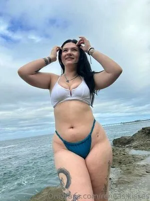 Renea Kisses OnlyFans Leaked Free Thumbnail Picture - #npddUfMpdJ