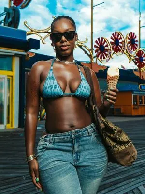 Renee Adjoa OnlyFans Leaked Free Thumbnail Picture - #N4zG3tp9OE