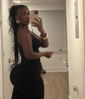 Renee Adjoa OnlyFans Leaked Free Thumbnail Picture - #zXmzWDr5AN