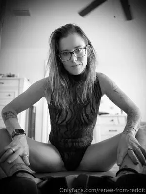 Renee From Reddit OnlyFans Leaked Free Thumbnail Picture - #ZzElRdreOc