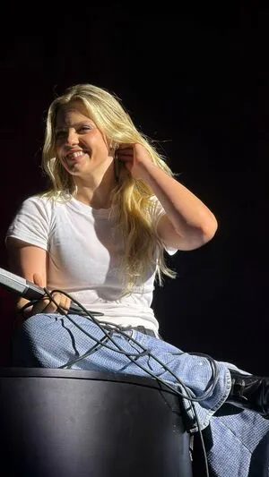 Renee Rapp OnlyFans Leaked Free Thumbnail Picture - #1w0J7yIc9H