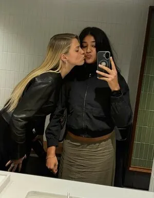 Renee Rapp OnlyFans Leaked Free Thumbnail Picture - #4LBqhGi8bm