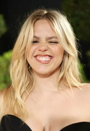 Renee Rapp OnlyFans Leaked Free Thumbnail Picture - #fcrNak9r8v